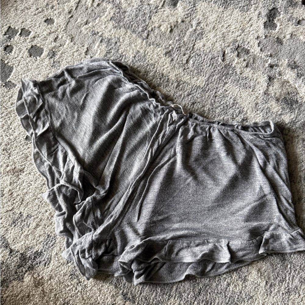 Brandy Melville John Galt Gray Ruffle Hem Shorts (OS)